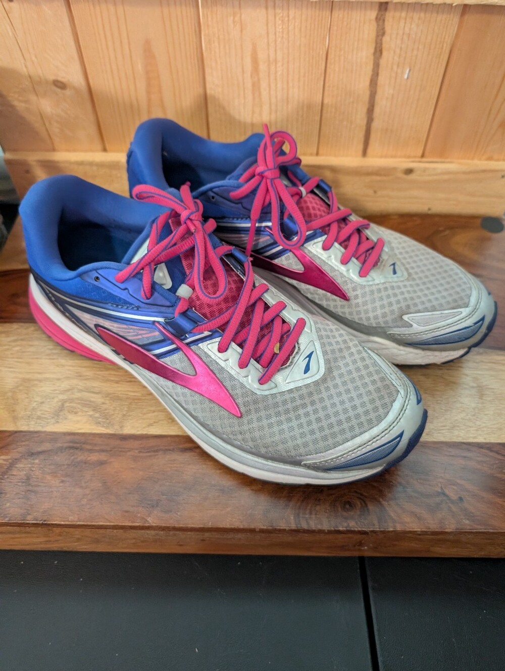 Brooks Women's Sneakers Ravenna Size 9.5